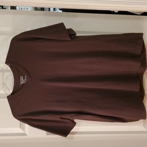 Old Navy brown V-neck T-shirt size XL